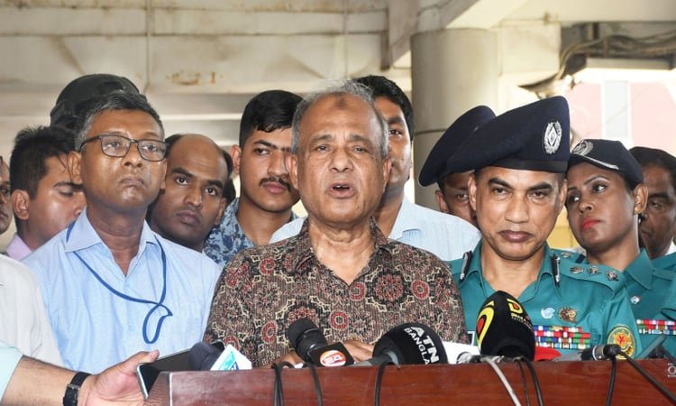 Those responsible for ex-president Hamid's departure must be punished: Jahangir
