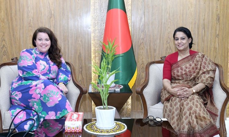 Norwegian delegation meets Rizwana