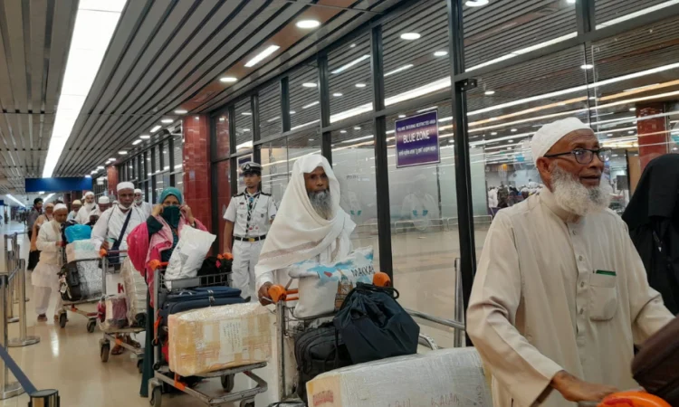 20,500 Hajj pilgrims return from Saudi Arabia