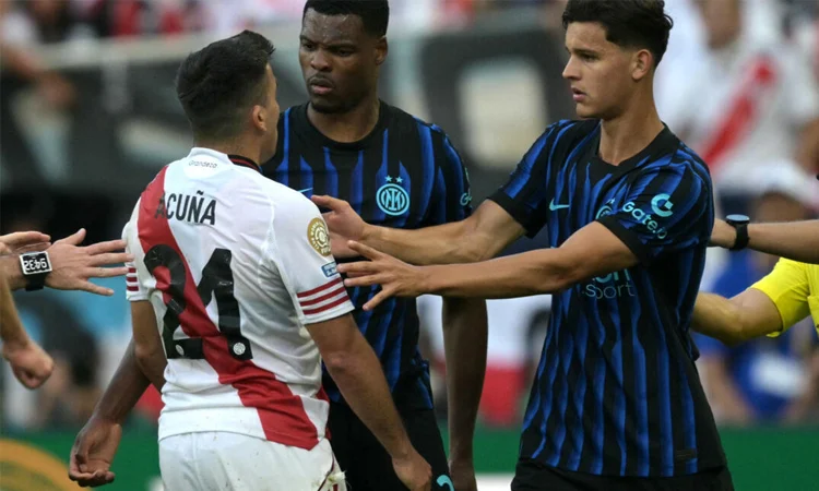 'Battle of Seattle' as Inter down nine-man River to advance